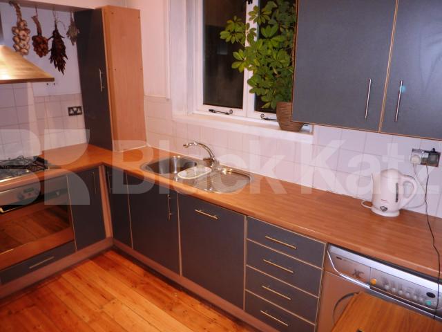 			FANTASTIC ONE BED!, 1 Bedroom, 1 bath, 1 reception Flat			 Ladbroke Grove, LADBROKE GROVE